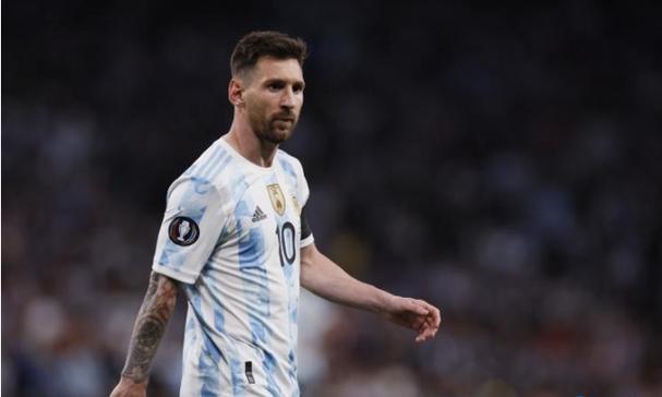 “戴眼镜”博导航天员再现神舟飞行乘组，“85后”张洪章曾破格入选中科院，研究方向为高性能储能电池材料